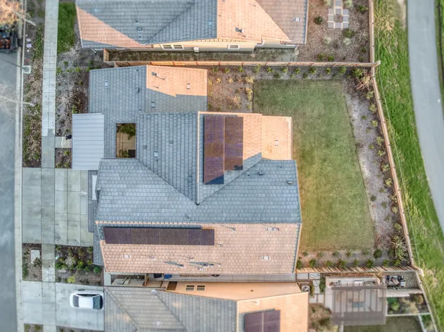 $972,500 | 1042 Beaver Pond Loop, Madera, CA 93636