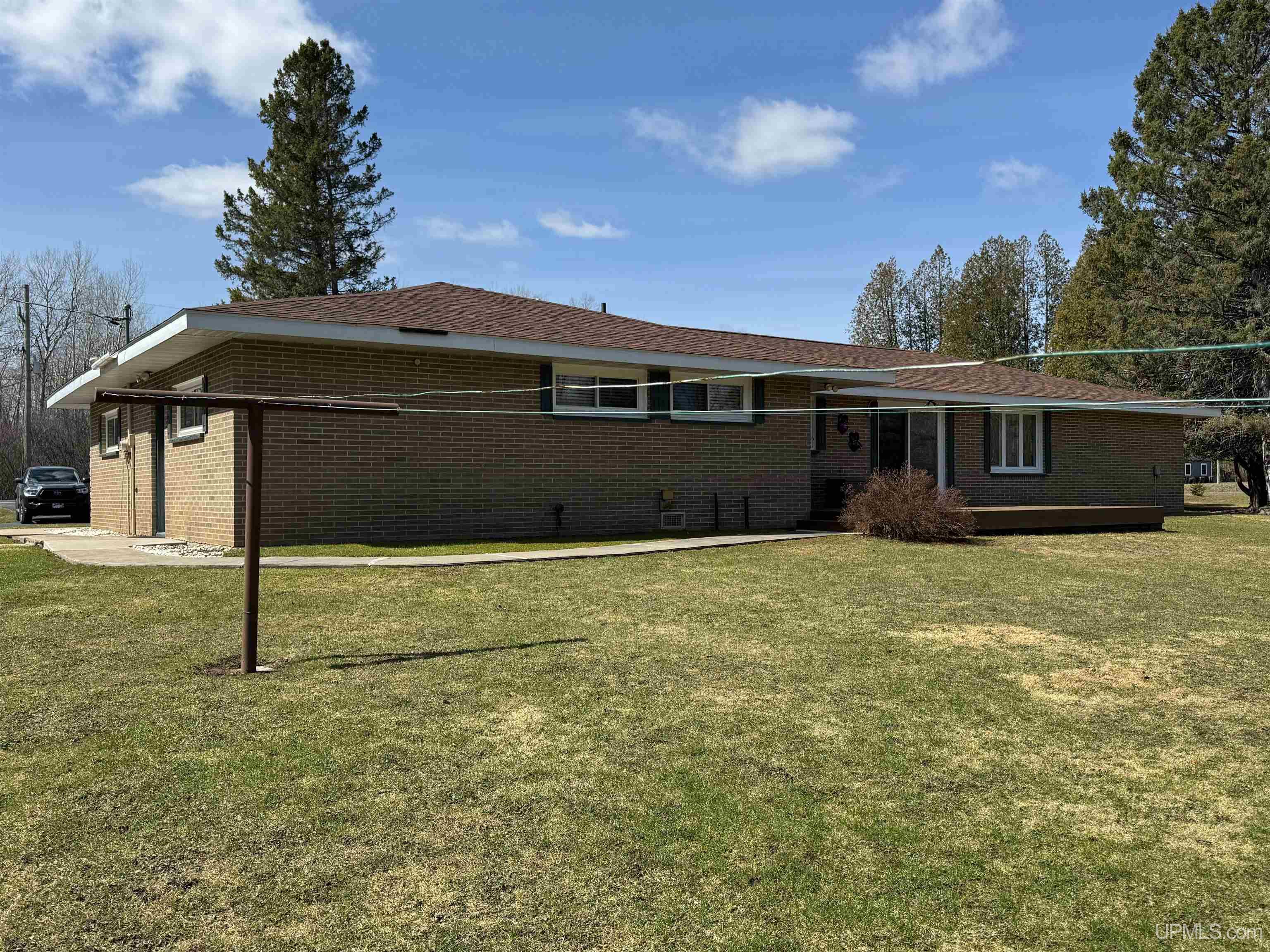 8610 County 426 L R Road Gladstone, MI 49837 - Photo 4 of 24