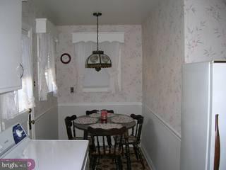 525 Harrington Road Havertown, PA 19083 - Photo 5 of 6
