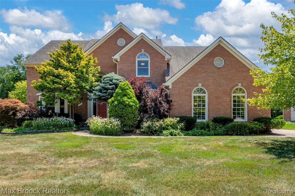 107 Millstone Road Troy, MI 48084 - Photo 1 of 40 Gallery Image 1