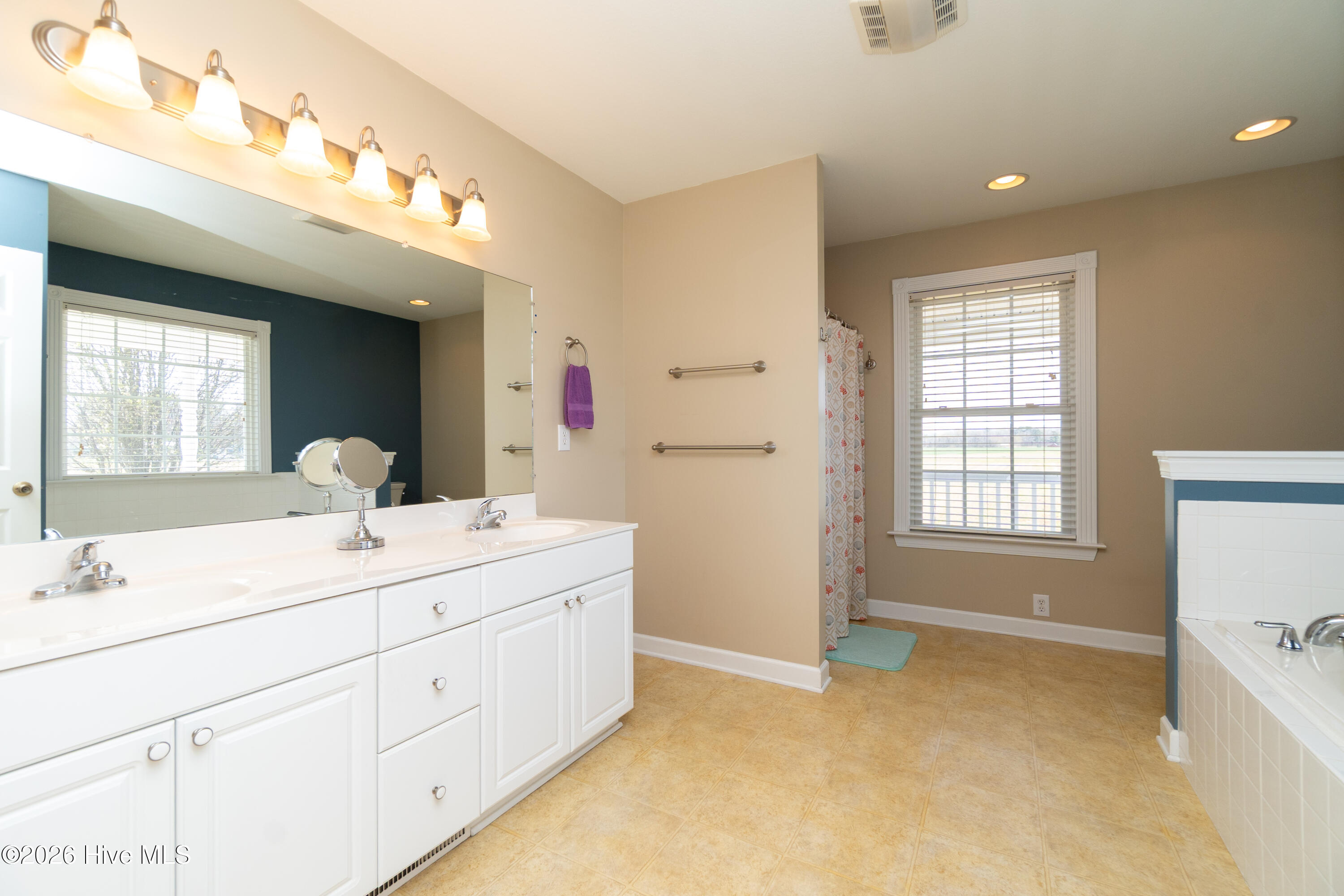 1211 Haughton Road Edenton, NC 27932 - Photo 16 of 38 int-2