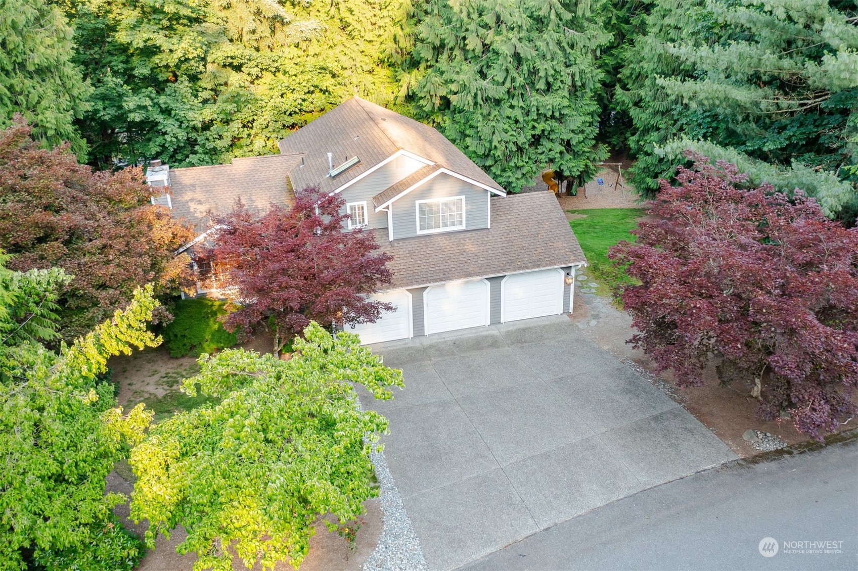 27403 Northeast 30th Way Redmond, WA 98053 - Photo 31 of 34 an aerial view of a house