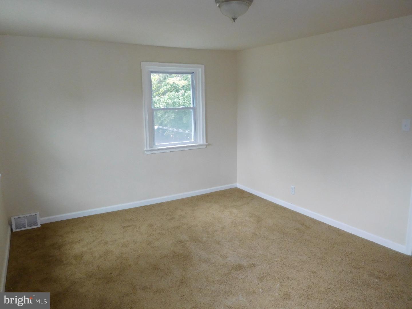 516 Overlook Road Philadelphia, PA 19128 - Photo 12 of 23