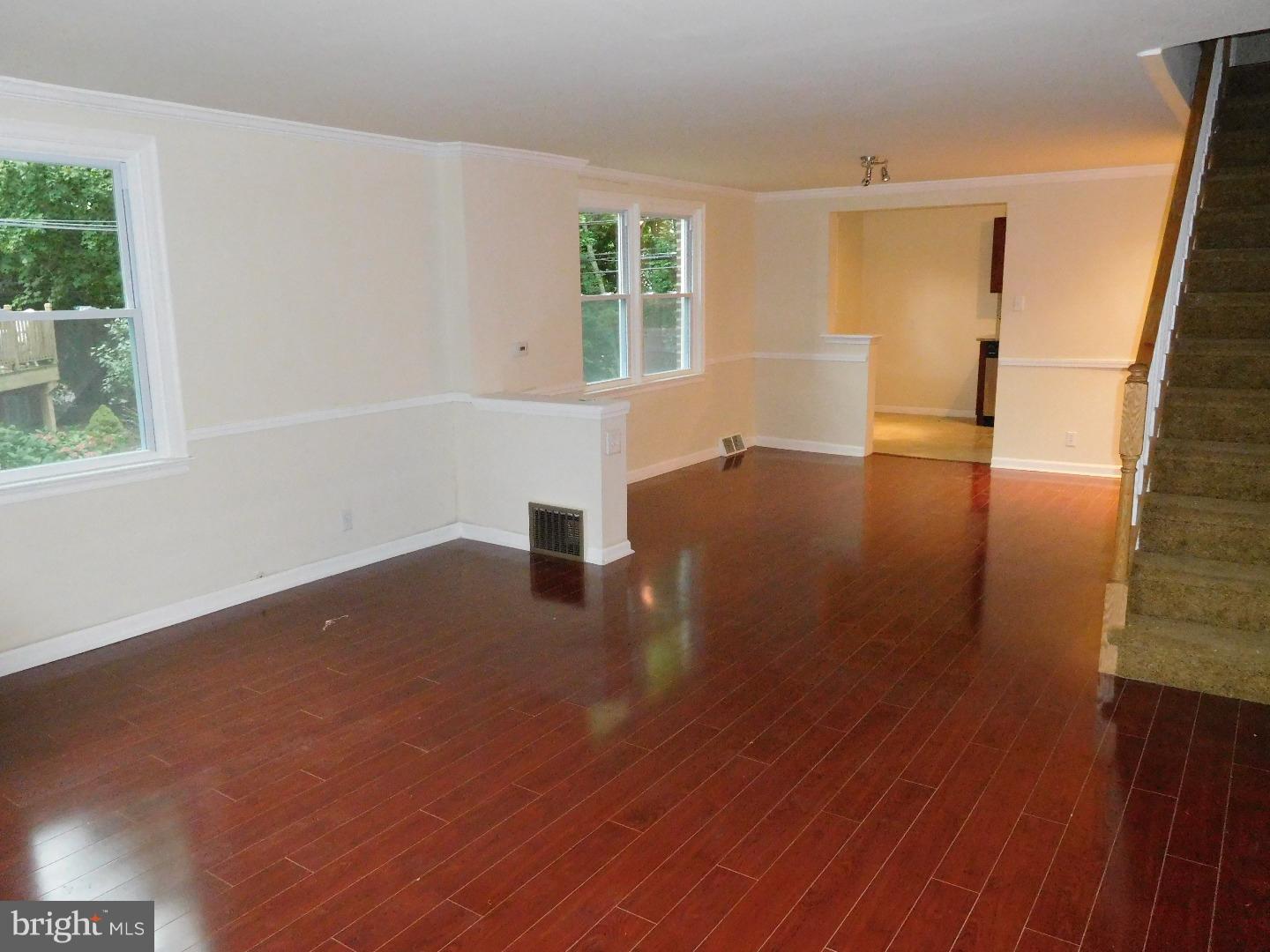 516 Overlook Road Philadelphia, PA 19128 - Photo 4 of 23