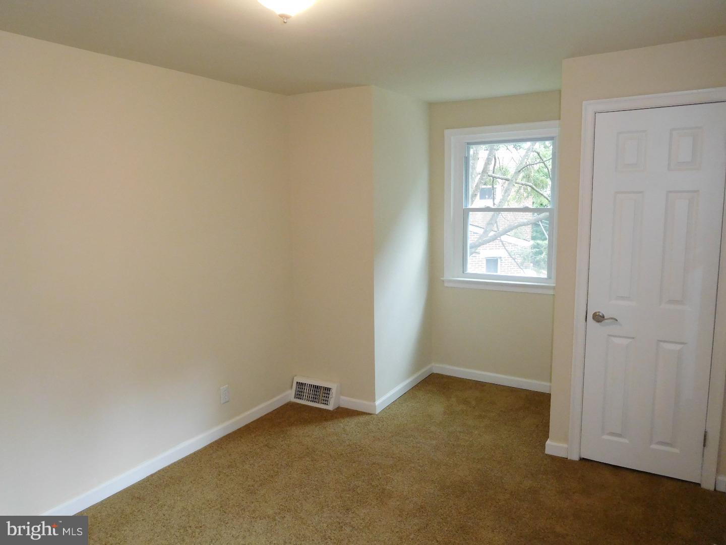 516 Overlook Road Philadelphia, PA 19128 - Photo 6 of 23