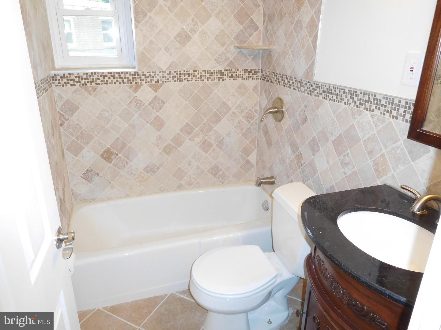 516 Overlook Road Philadelphia, PA 19128 - Photo 10 of 23