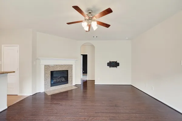 $2,065 | 12027 Rockridge Falls Drive, Tomball, TX 77375