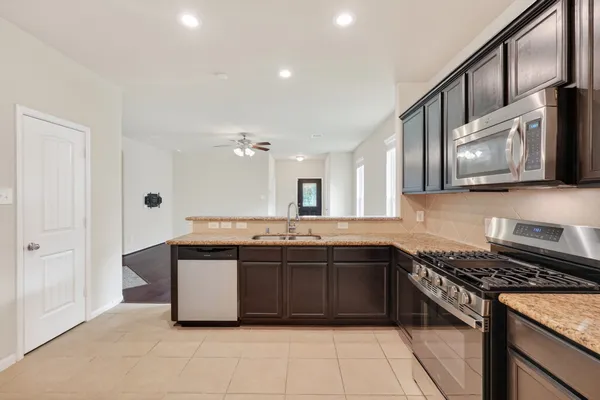 $2,065 | 12027 Rockridge Falls Drive, Tomball, TX 77375