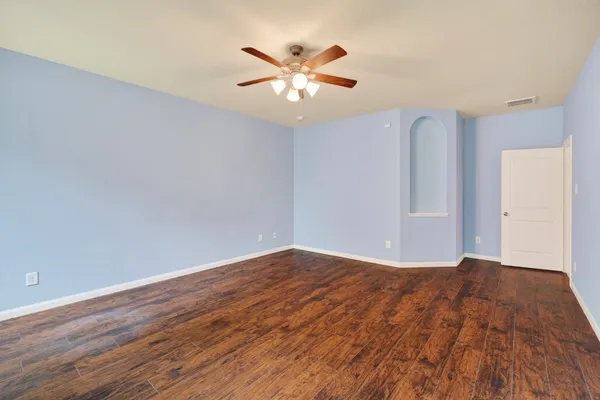 $2,065 | 12027 Rockridge Falls Drive, Tomball, TX 77375