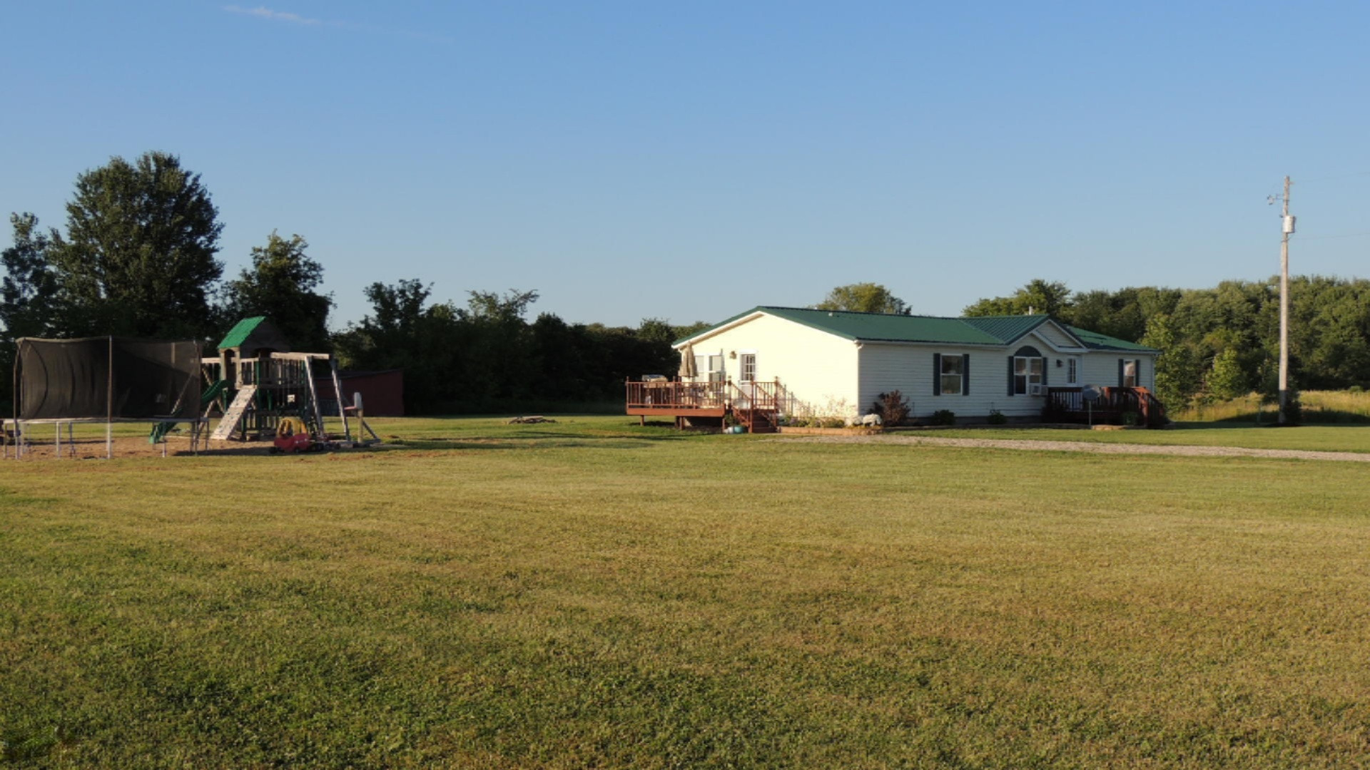 9061 Mick Road Clarksville, MI 48815 - Photo 6 of 17 2017-07-18 07.18.55