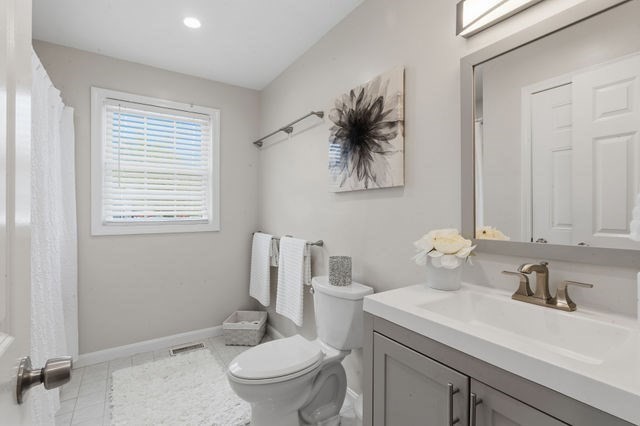 105 Lawrence Street Fall River, MA 02721 - Photo 12 of 27