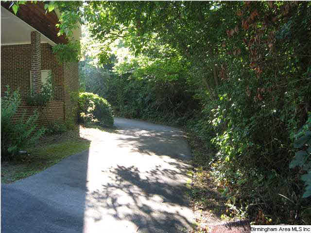 405 North Pine Hill Road Birmingham, AL 35217 - Photo 4 of 27