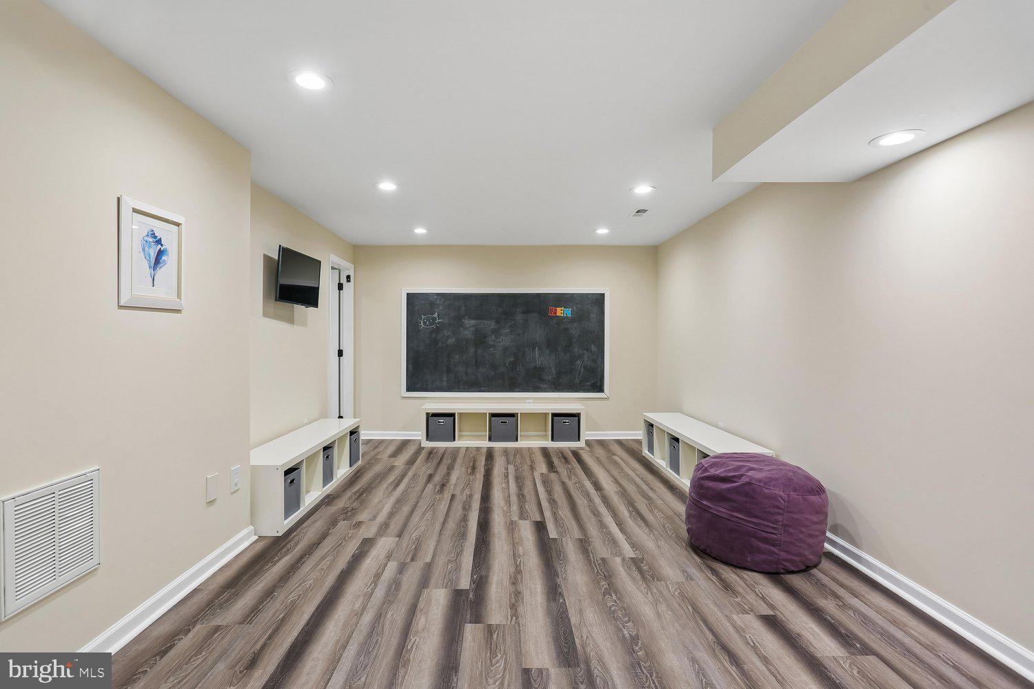20920 Sunnyacres Road Gaithersburg, MD 20882 - Photo 42 of 64 Lower level rec room with recessed lighting