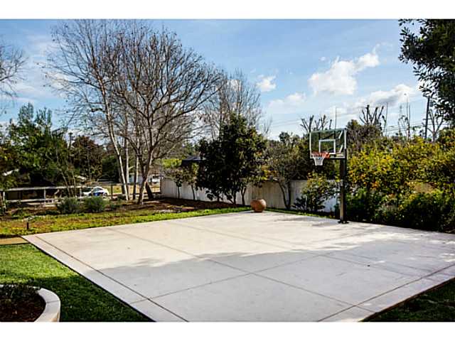 817 Cole Ranch Road Encinitas, CA 92024 - Photo 22 of 25