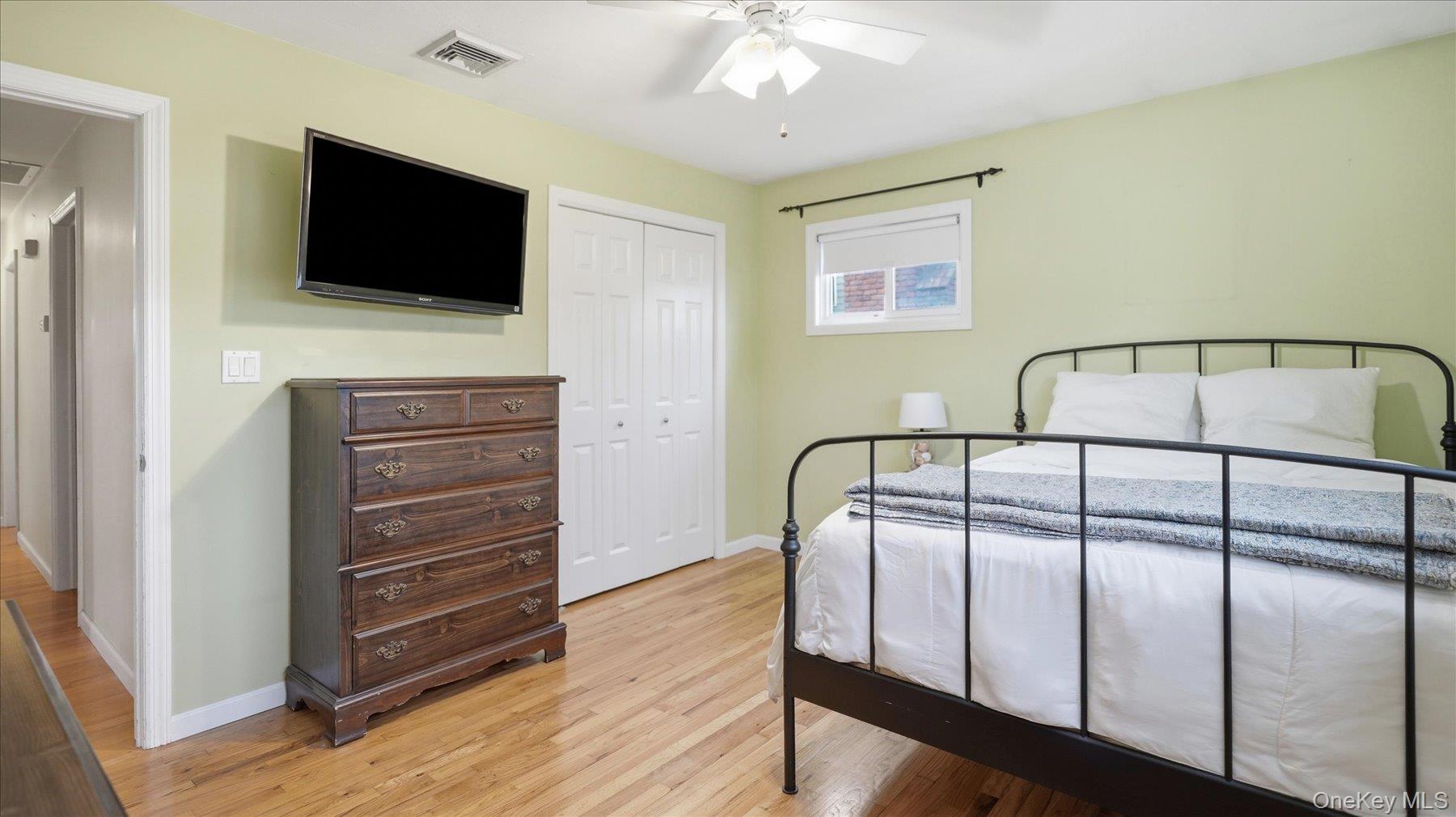 45 Margaret Road Massapequa, NY 11758 - Photo 14 of 36