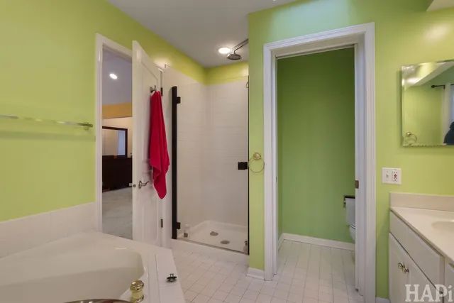 $529,999 | 1121 Williamsburg Circle, Grayslake, IL 60030