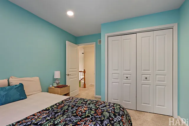 $529,999 | 1121 Williamsburg Circle, Grayslake, IL 60030