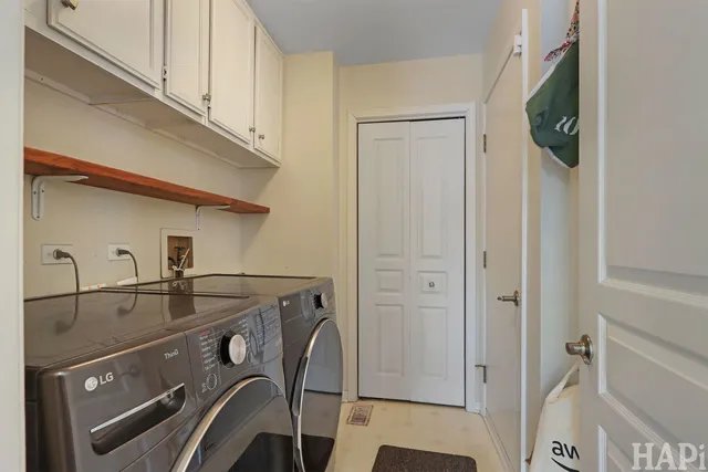 $529,999 | 1121 Williamsburg Circle, Grayslake, IL 60030