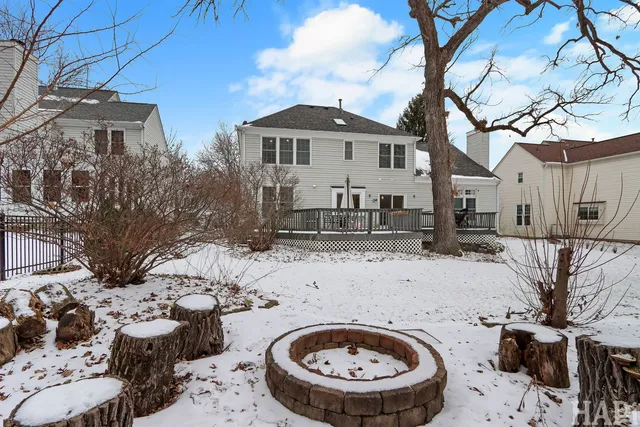 $529,999 | 1121 Williamsburg Circle, Grayslake, IL 60030