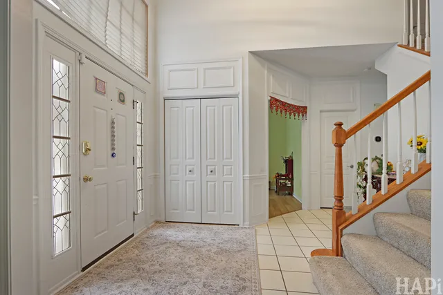 $529,999 | 1121 Williamsburg Circle, Grayslake, IL 60030