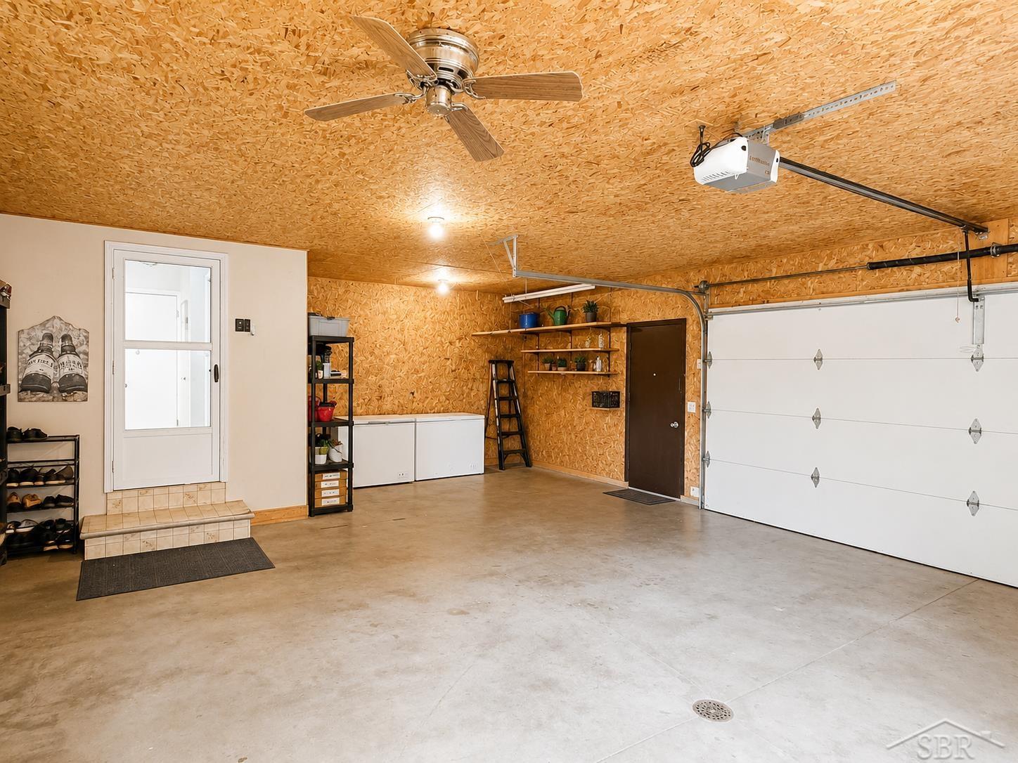 538 East Sharpsteen Street Sebewaing, MI 48759 - Photo 4 of 18