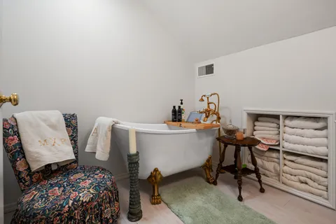 $599,900 | 1124 Sunnymeade Drive, Nashville, TN 37216