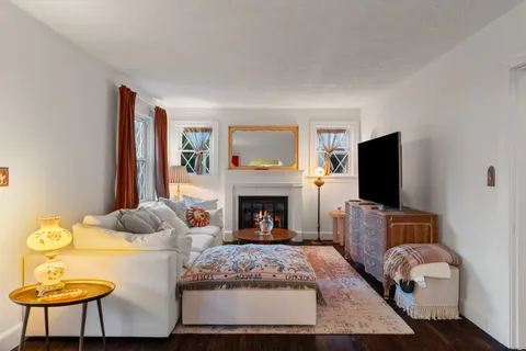 $599,900 | 1124 Sunnymeade Drive, Nashville, TN 37216