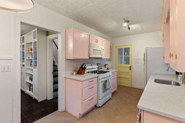 $599,900 | 1124 Sunnymeade Drive, Nashville, TN 37216