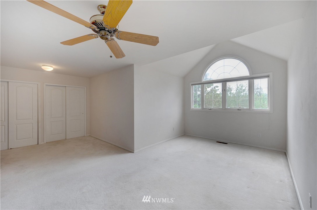 10415 Northeast 152nd Place Bothell, WA 98011 - Photo 22 of 25 Gallery Image 22