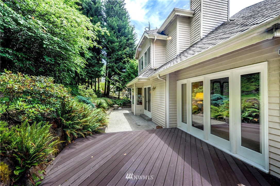 10415 Northeast 152nd Place Bothell, WA 98011 - Photo 23 of 25 Gallery Image 23
