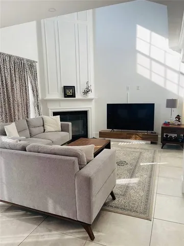 $2,400 | 89 Regency Road, Alpharetta, GA 30022