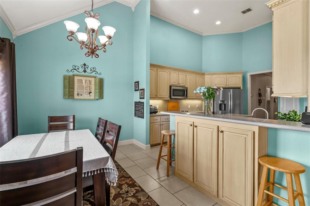 175 Ranchcrest Road Lorena, TX 76655 - Photo 10 of 35
