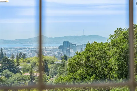 $3,750,000 | 120 Somerset Road, Piedmont, CA 94611