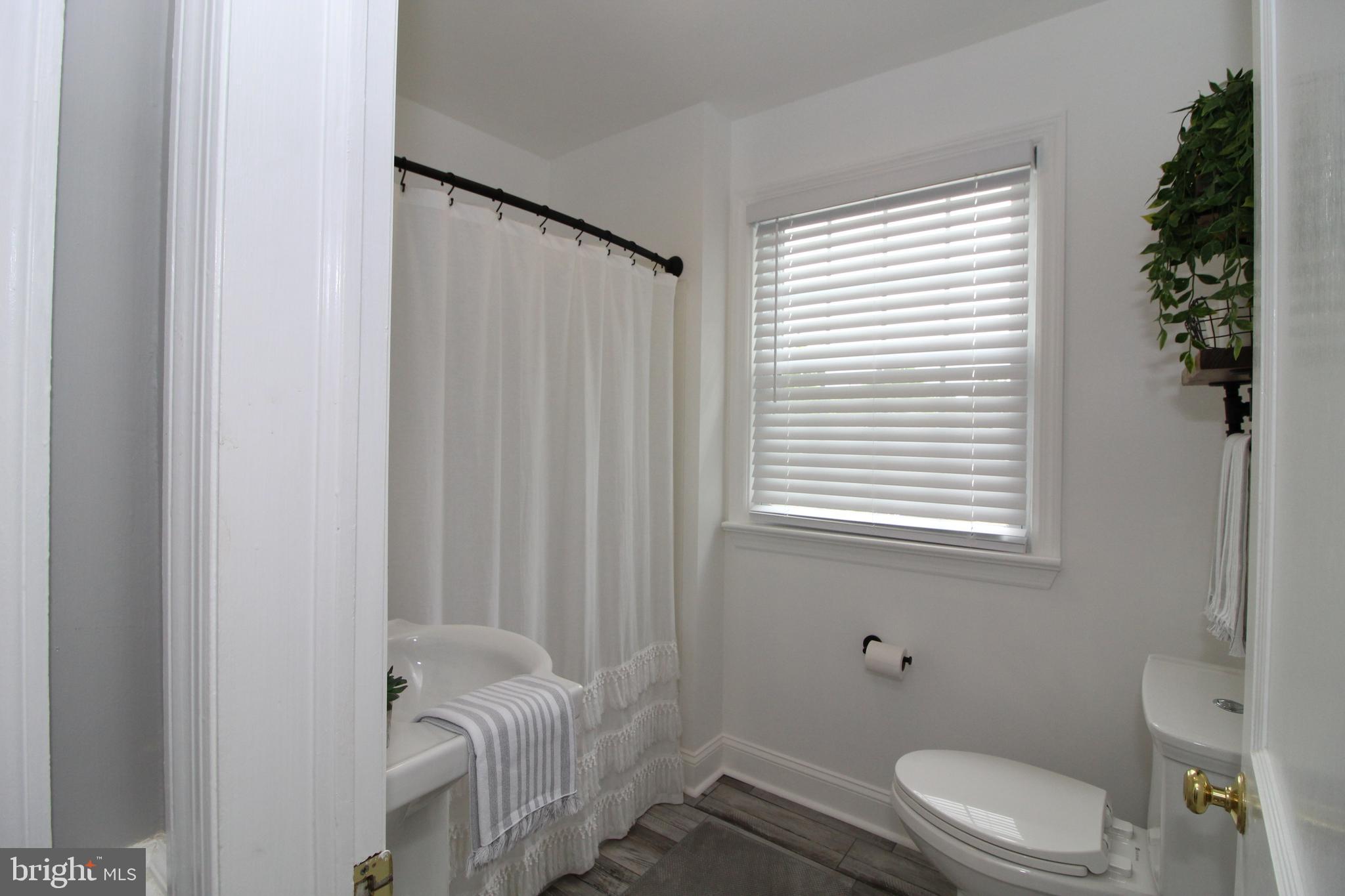 403 Crest Road Wilmington, DE 19803 - Photo 31 of 42 Gallery Image 31