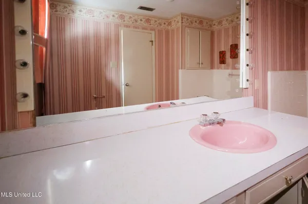 $269,900 | 20 McKenzie Road, Tylertown, MS 39667