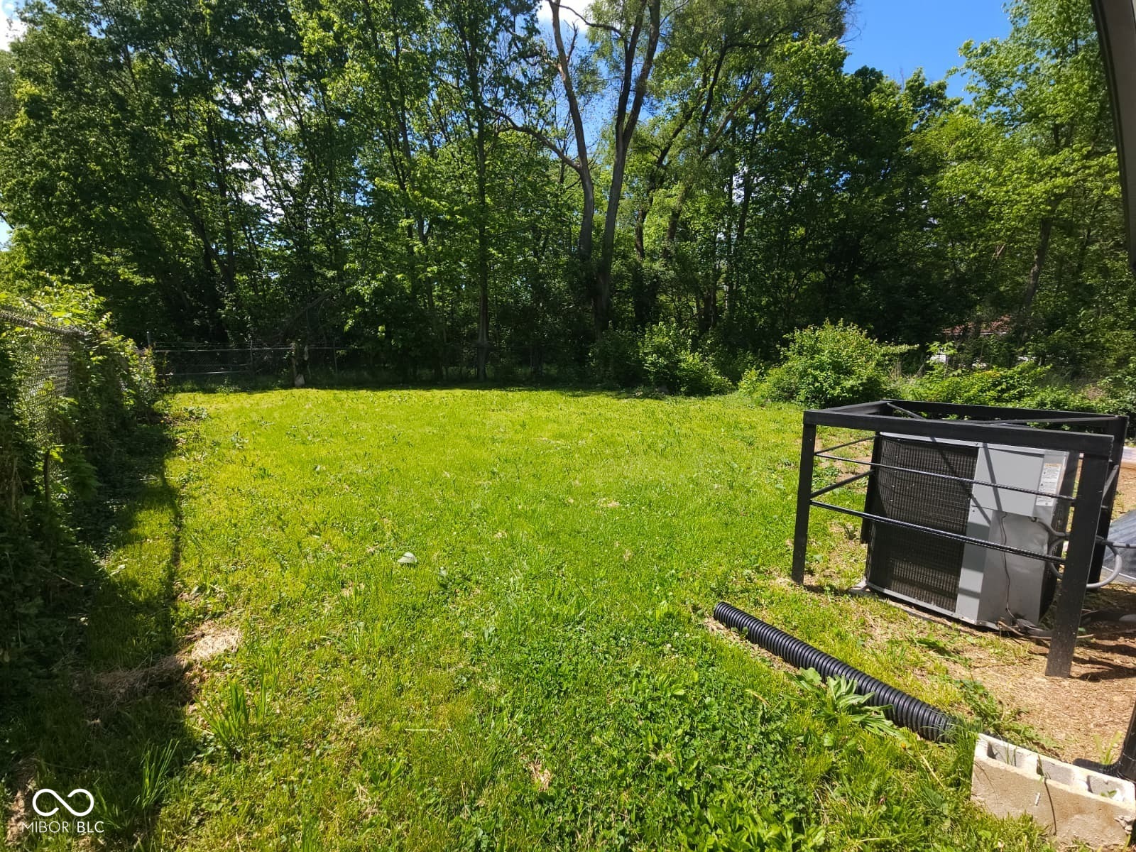 3260 Baltimore Avenue Indianapolis, IN 46218 - Photo 32 of 33