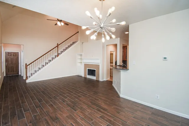 $2,000 | 7542 Autumn Sun Drive, Houston, TX 77083