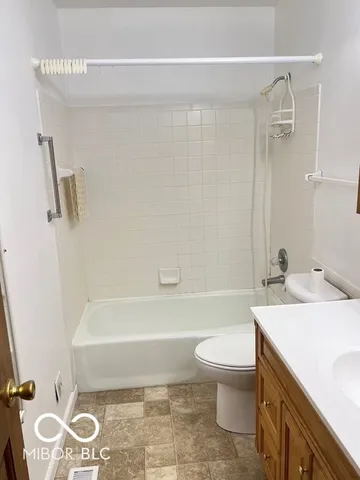 $1,700 | 4975 South 500 East, Greenfield, IN 46140