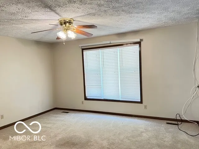 $1,700 | 4975 South 500 East, Greenfield, IN 46140