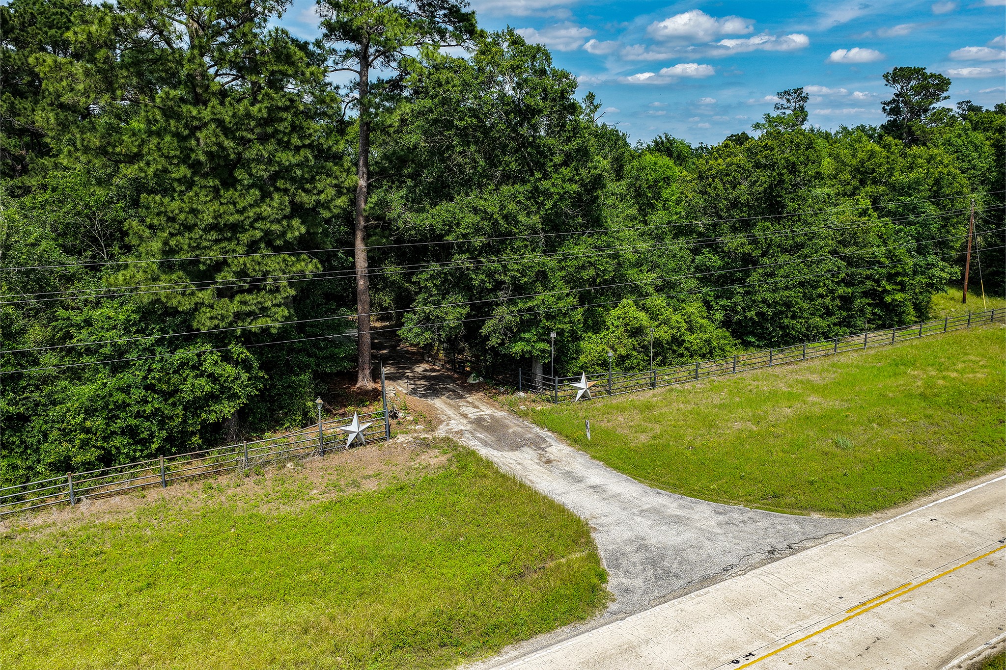 1726 Interstate 45 Huntsville, TX 77320 - Photo 3 of 49
