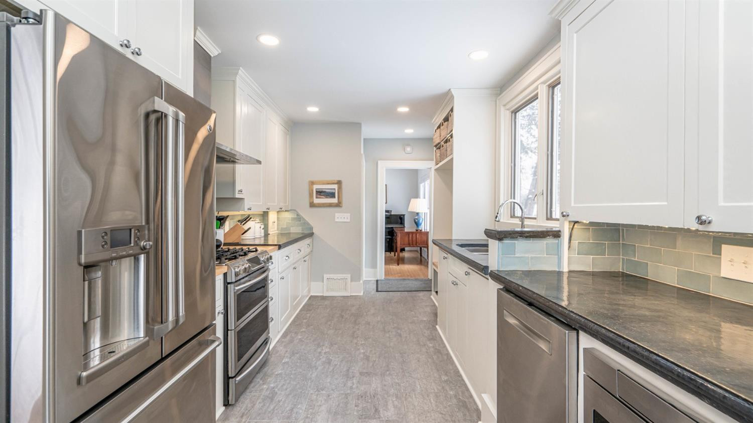 2110 Devonshire Road Ann Arbor, MI 48104 - Photo 25 of 96 Photo 26