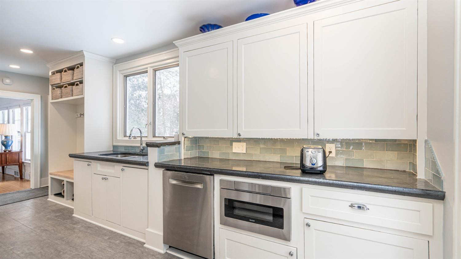 2110 Devonshire Road Ann Arbor, MI 48104 - Photo 26 of 96 Photo 27