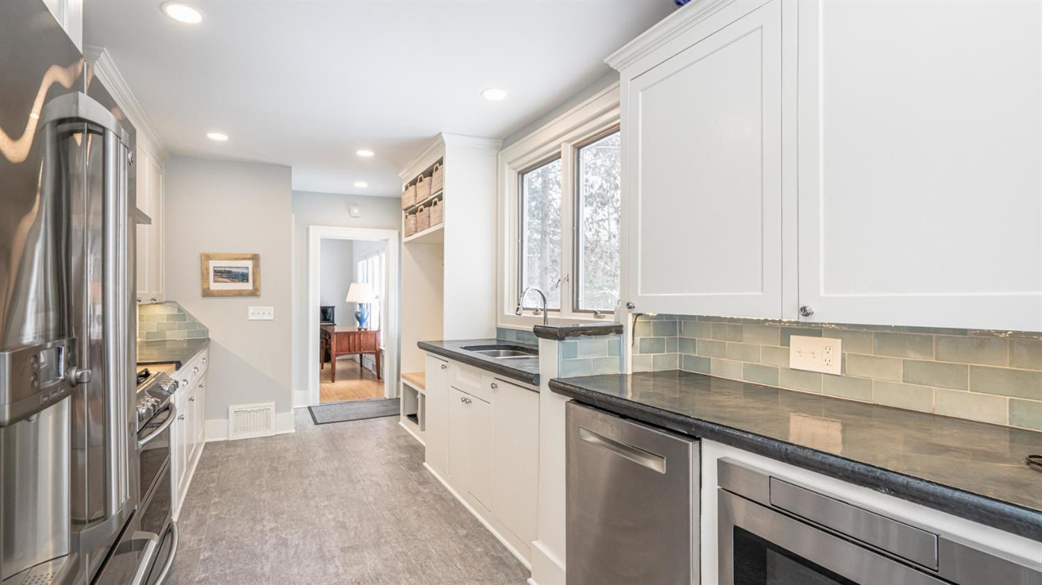 2110 Devonshire Road Ann Arbor, MI 48104 - Photo 27 of 96 Photo 28