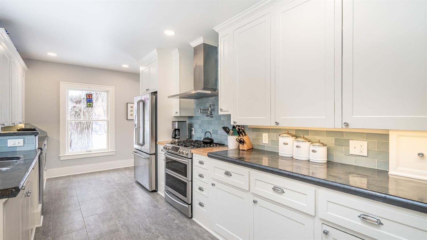 2110 Devonshire Road Ann Arbor, MI 48104 - Photo 28 of 96 Photo 29