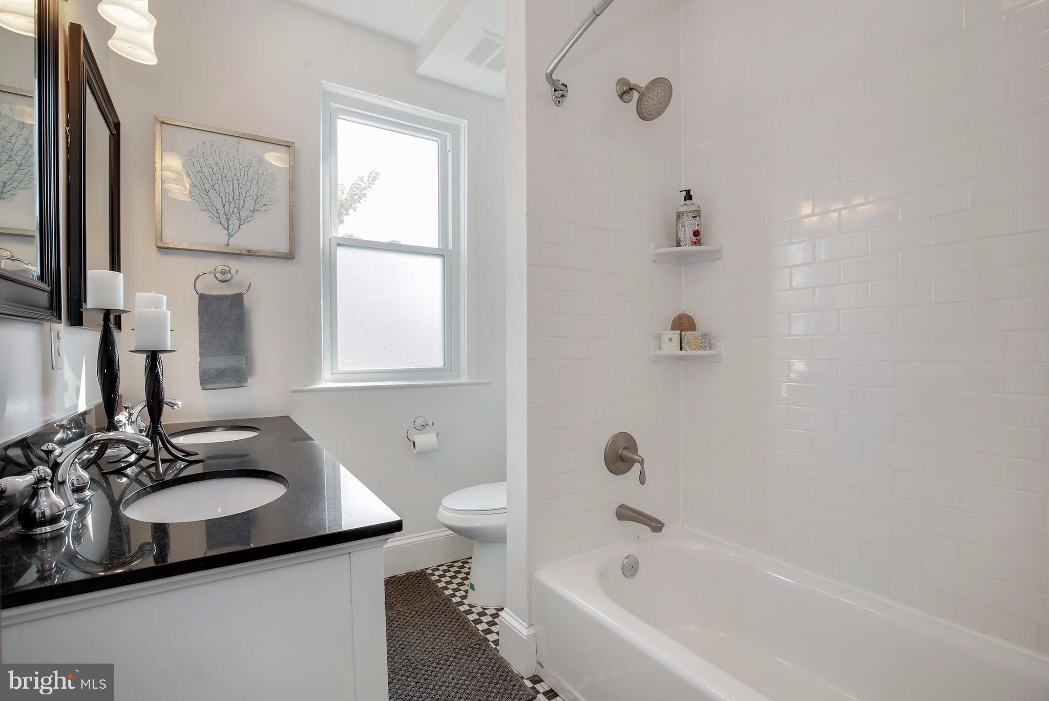 35 V Street Northeast Washington, DC 20002 - Photo 21 of 30 Bath