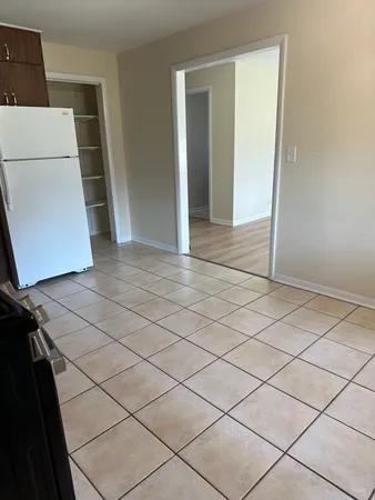 $1,500 | 16664 West Aptakisic Road, Unit 1E, Lincolnshire, IL 60069