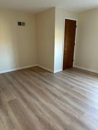 $1,500 | 16664 West Aptakisic Road, Unit 1E, Lincolnshire, IL 60069