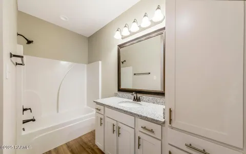 $209,999 | 106 Ridgedale Alley, Scott, LA 70583