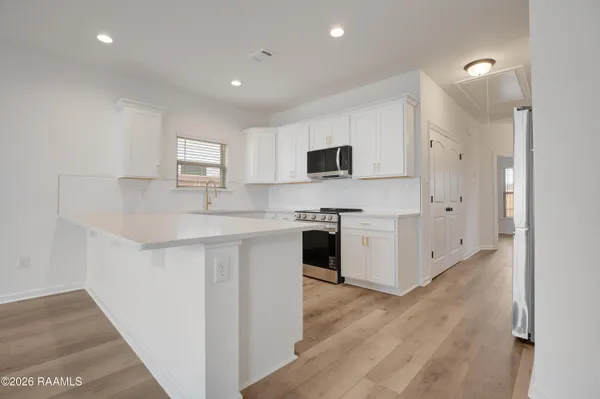 $209,999 | 106 Ridgedale Alley, Scott, LA 70583