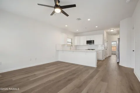 $209,999 | 106 Ridgedale Alley, Scott, LA 70583